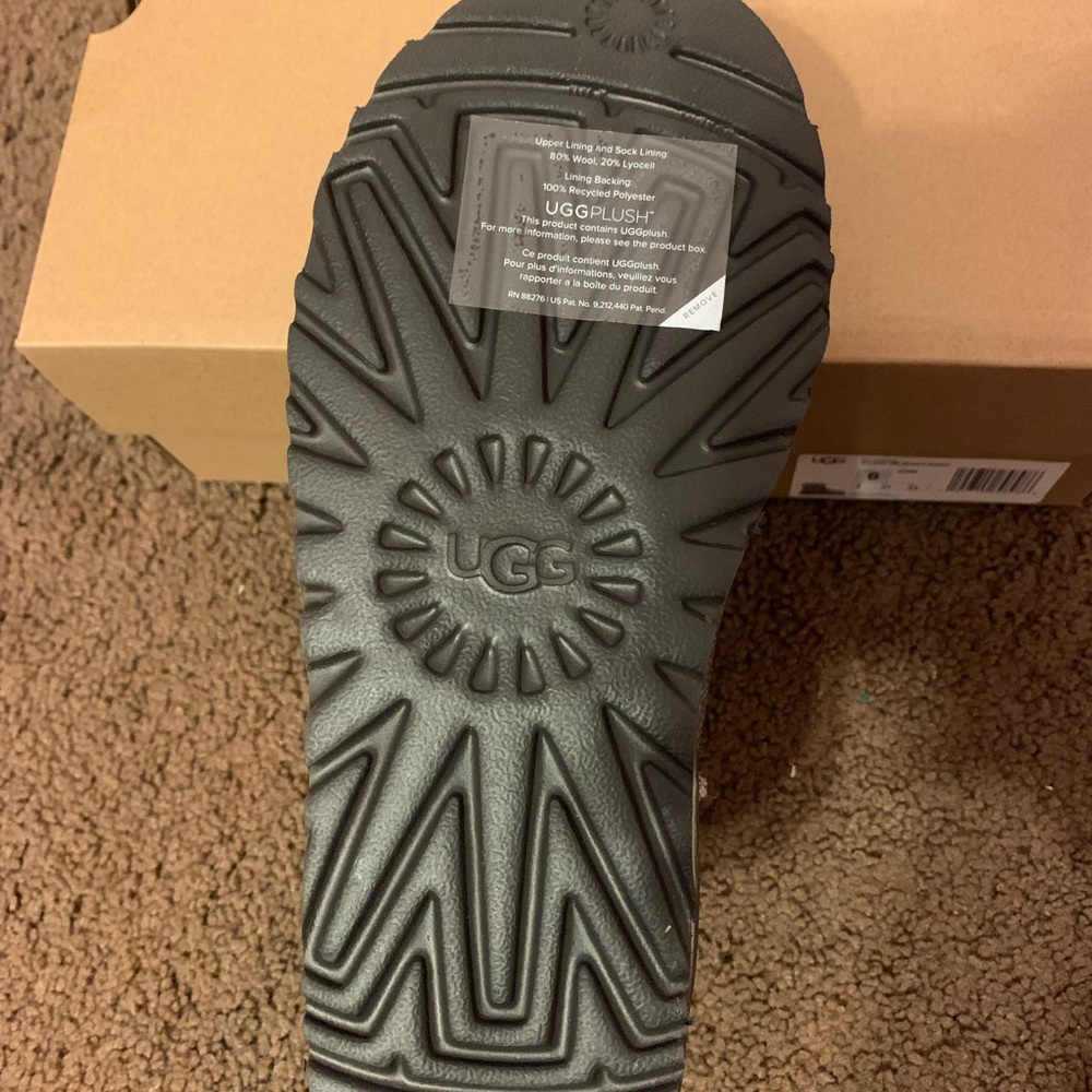 UGG Women's Classic Mini Metallic Sparkle Gun Metal Winter Boots Size 6 … - Picture 4 of 11